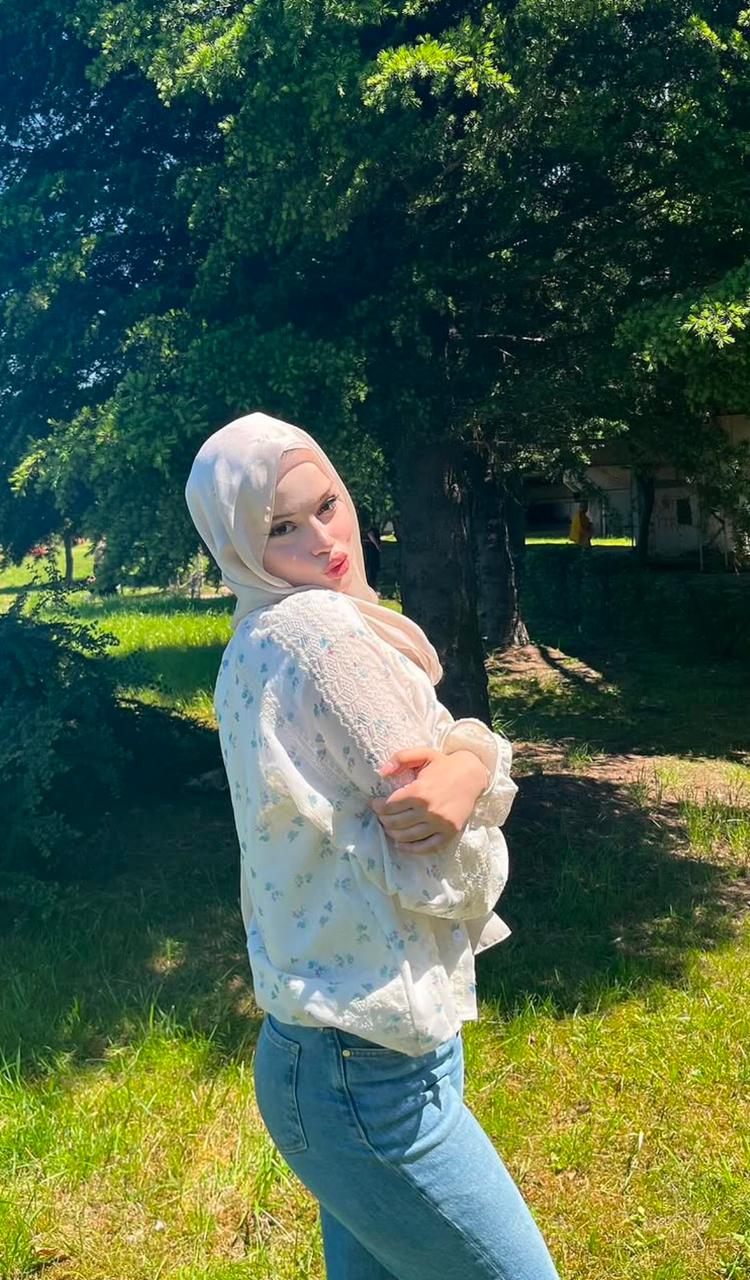 Sefaköy Manken Gibi Bayan Escort Alev